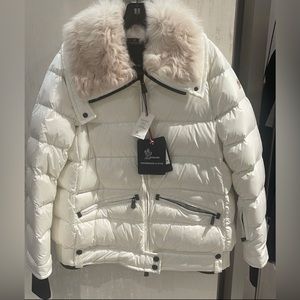 Moncler jacket, size L-XL, white with fur collar